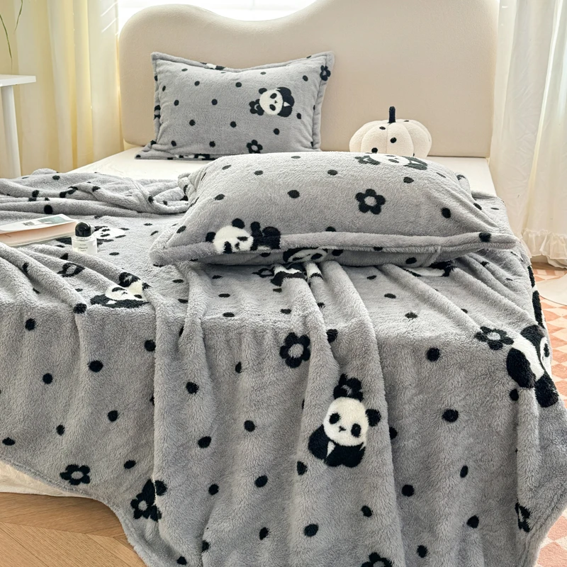 Panda Printed Fluffy Plush Fle - đánh giá và giá Fluffy Fleece Comforter King Size